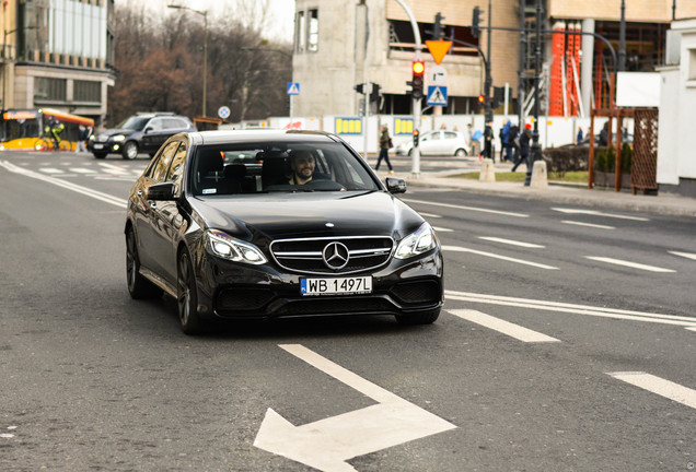 Mercedes-Benz E 63 AMG S W212