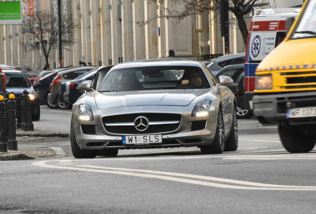 Mercedes-Benz SLS AMG