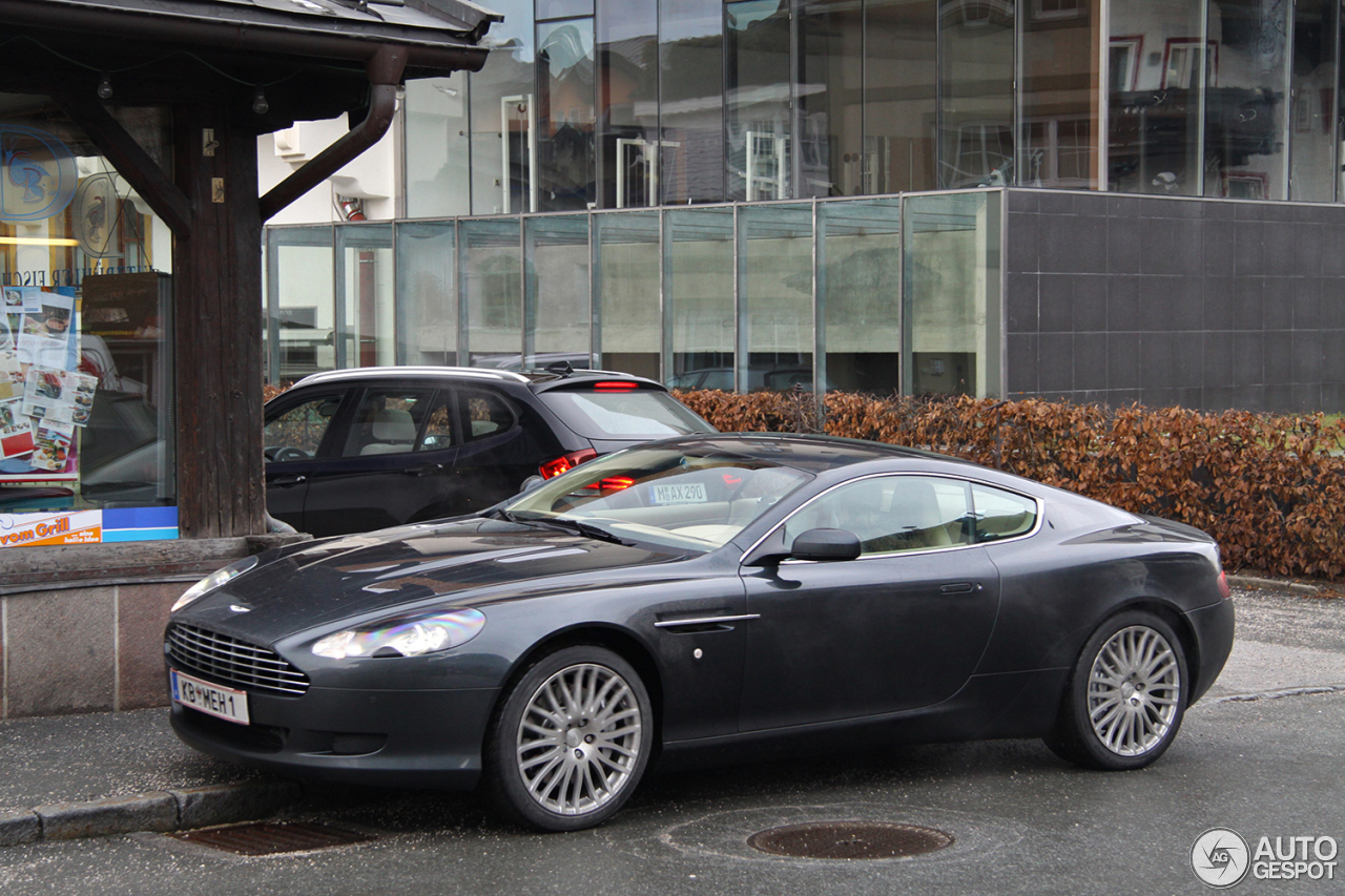 Aston Martin DB9