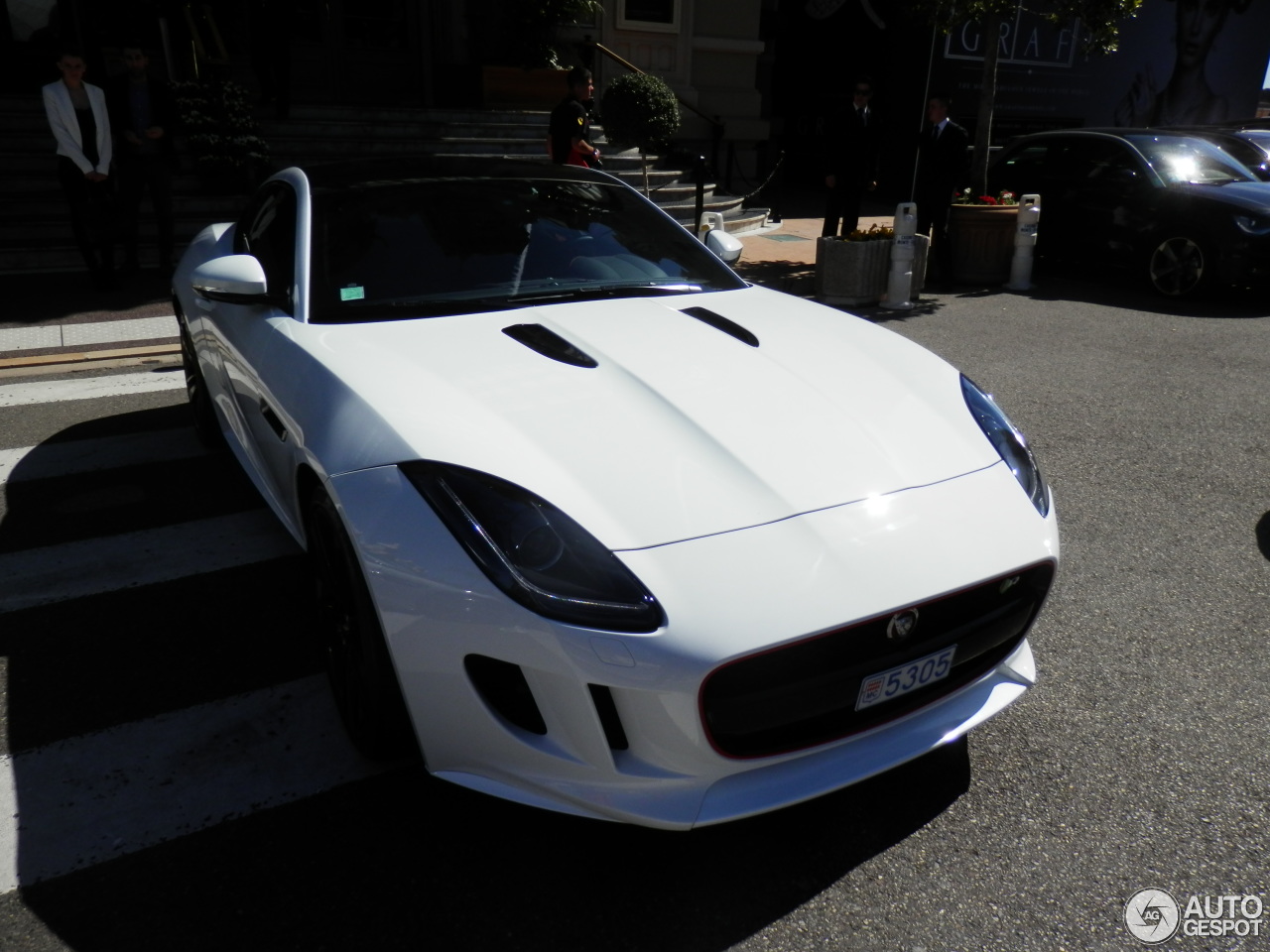 Jaguar F-TYPE R Coupé