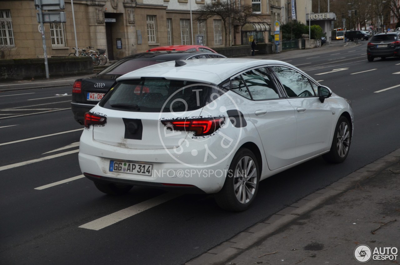 Opel Astra 2016