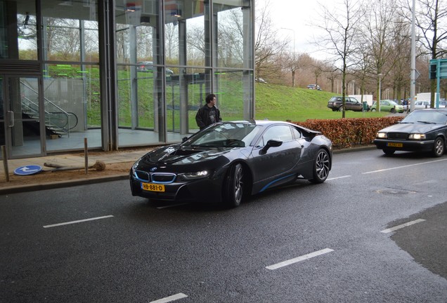 BMW i8