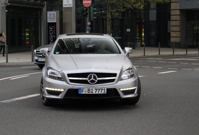 Mercedes-Benz CLS 63 AMG X218 Shooting Brake