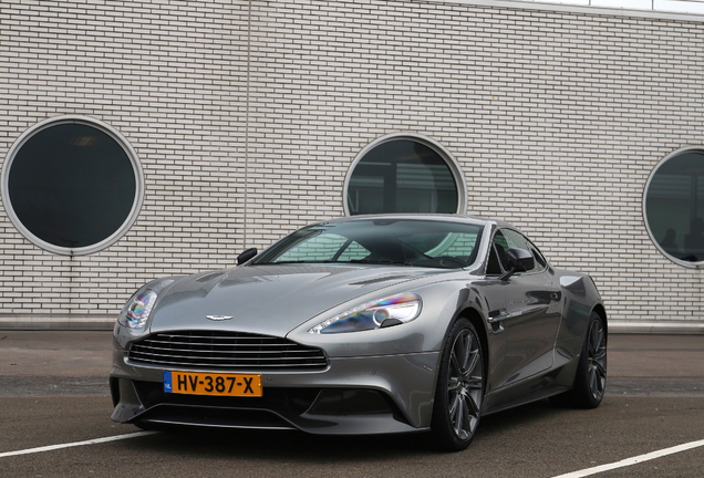 Aston Martin Vanquish 2013