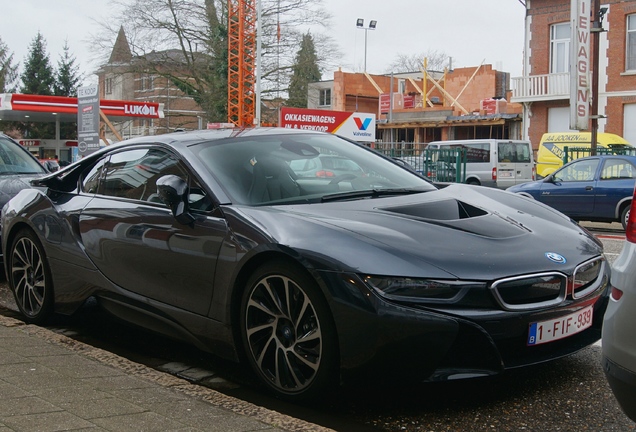 BMW i8