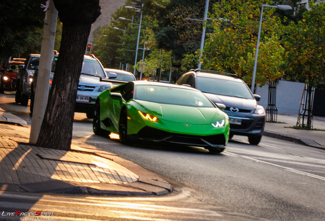 Lamborghini Huracán LP680-4 Oakley Design