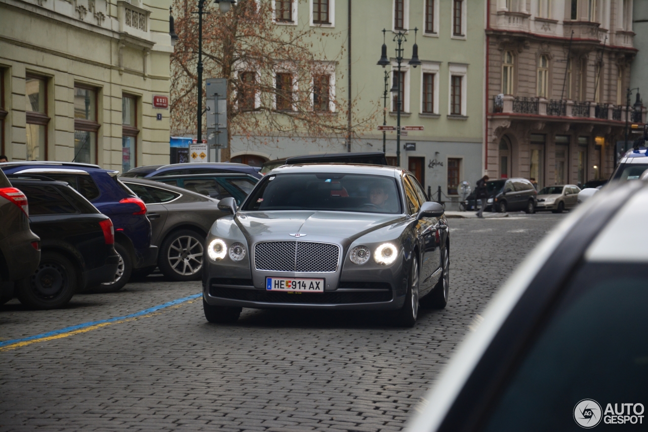 Bentley Flying Spur V8