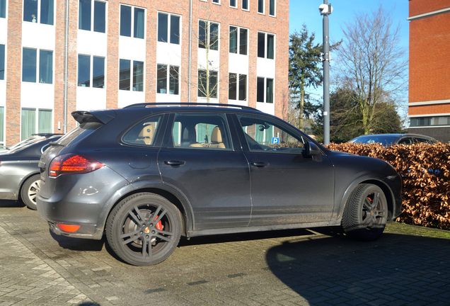 Porsche 958 Cayenne GTS