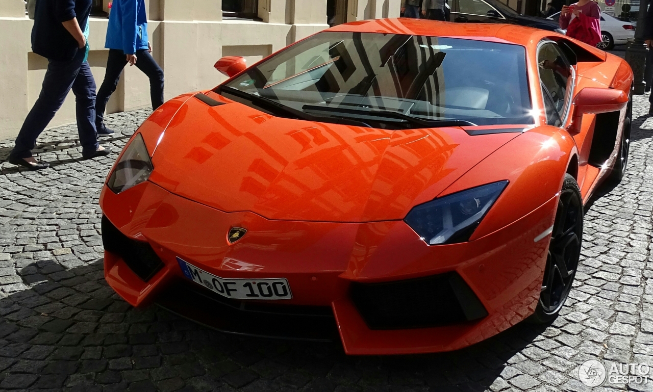 Lamborghini Aventador LP700-4