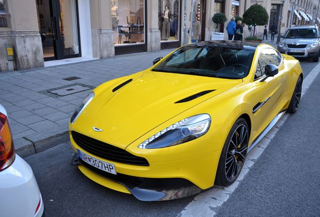 Aston Martin Vanquish 2013