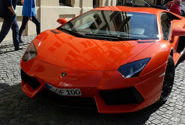 Lamborghini Aventador LP700-4