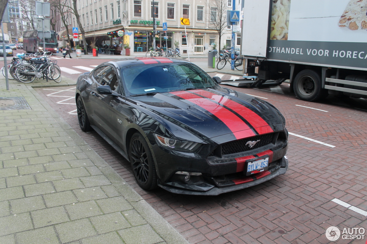 Ford Mustang GT 2015