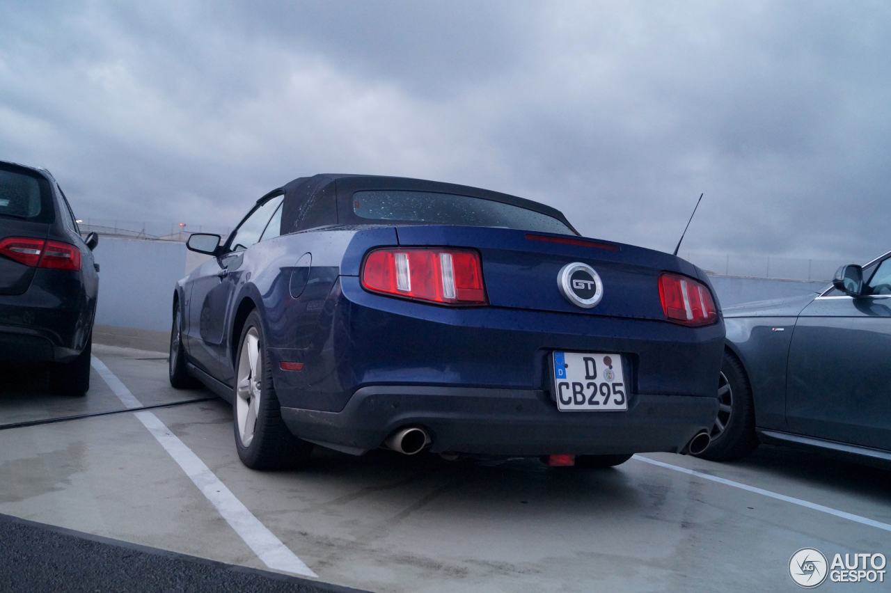 Ford Mustang GT Convertible 2010