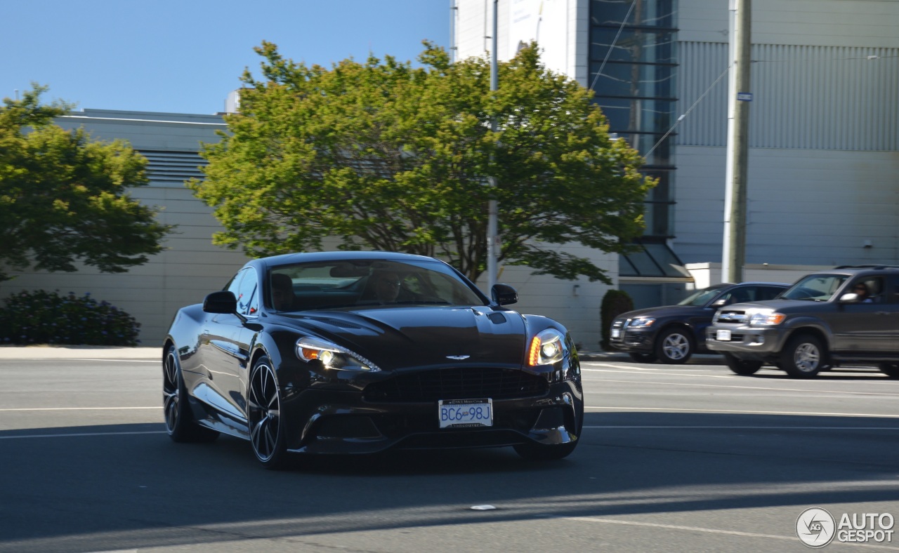 Aston Martin Vanquish 2013