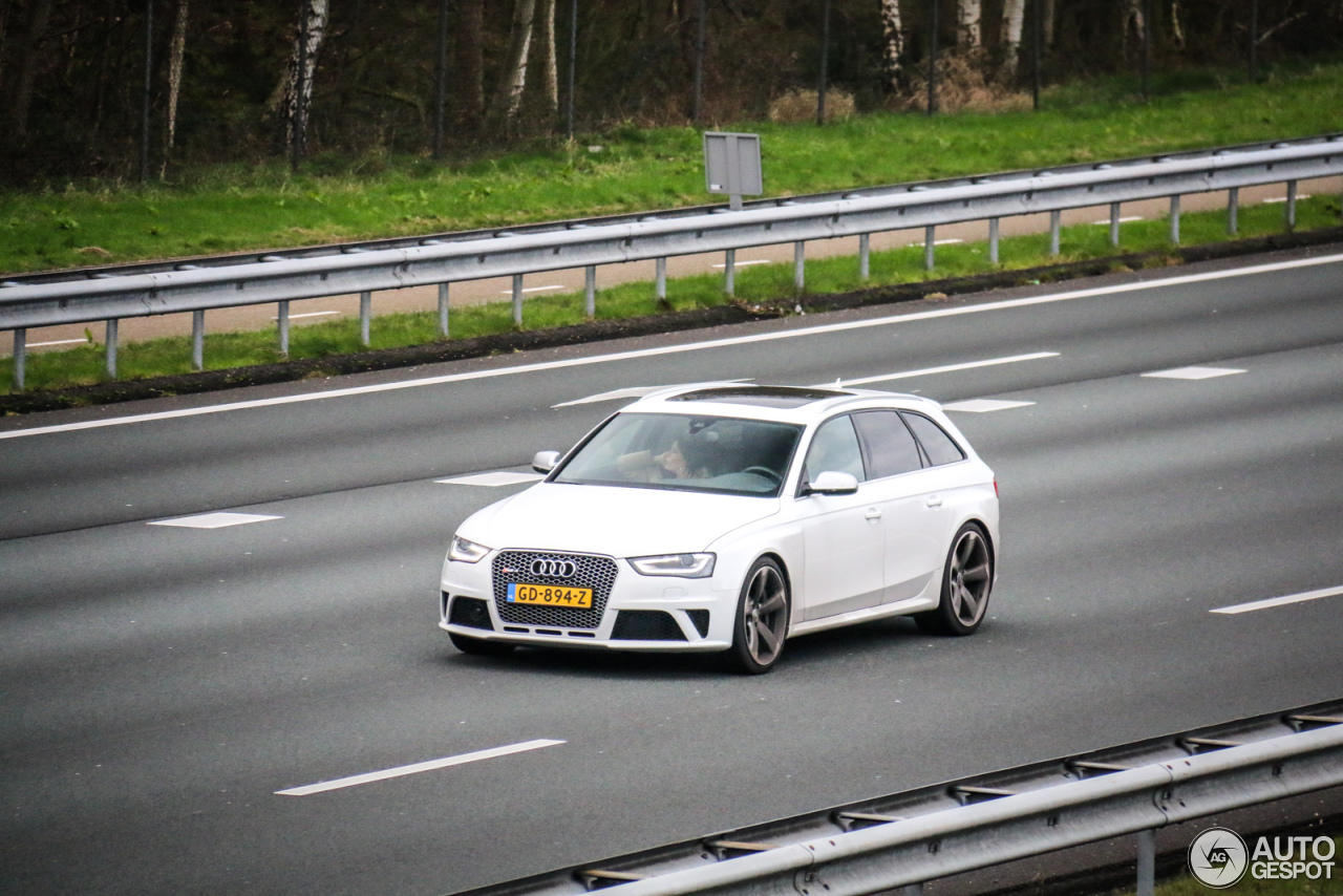 Audi RS4 Avant B8