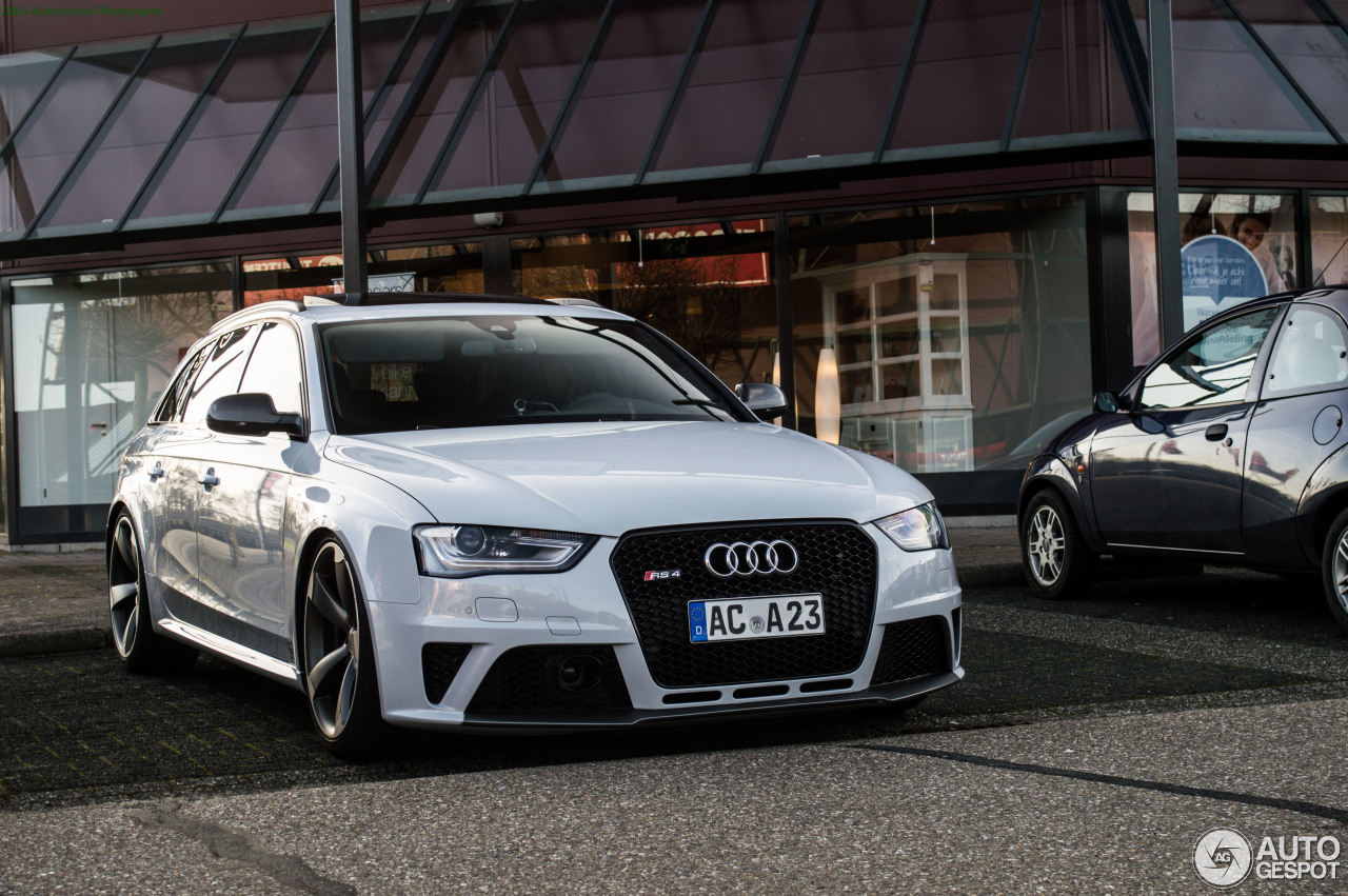 Audi RS4 Avant B8