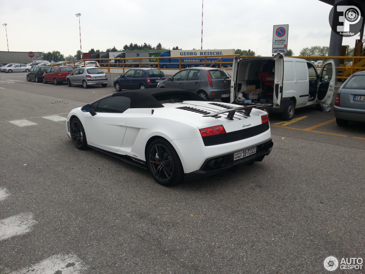 Lamborghini Gallardo LP570-4 Spyder Performante