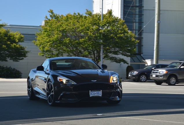 Aston Martin Vanquish 2013