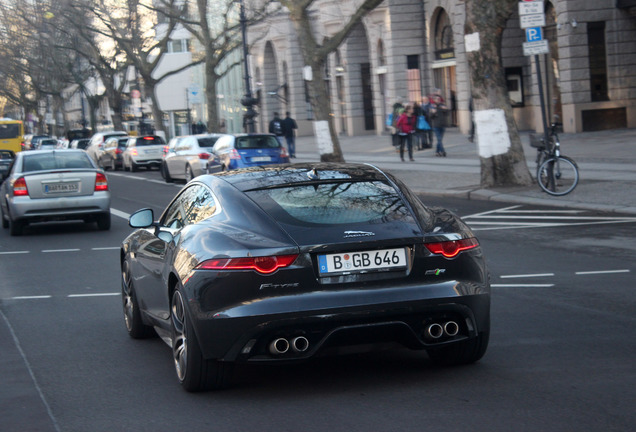 Jaguar F-TYPE R AWD Coupé