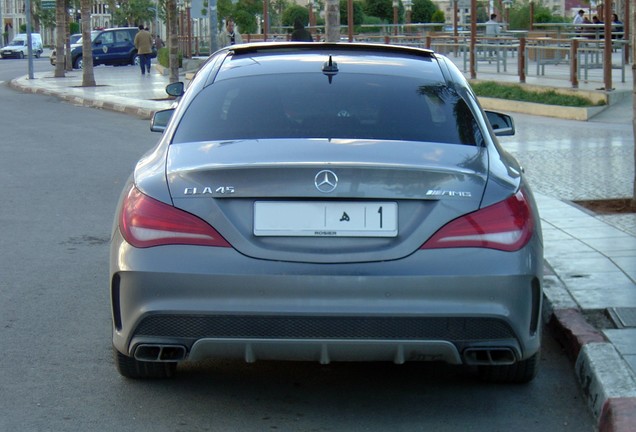 Mercedes-Benz CLA 45 AMG C117