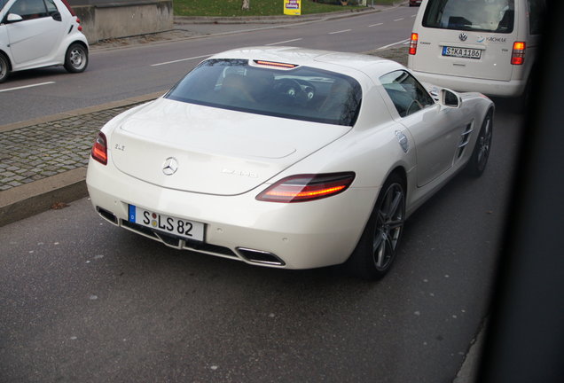 Mercedes-Benz SLS AMG