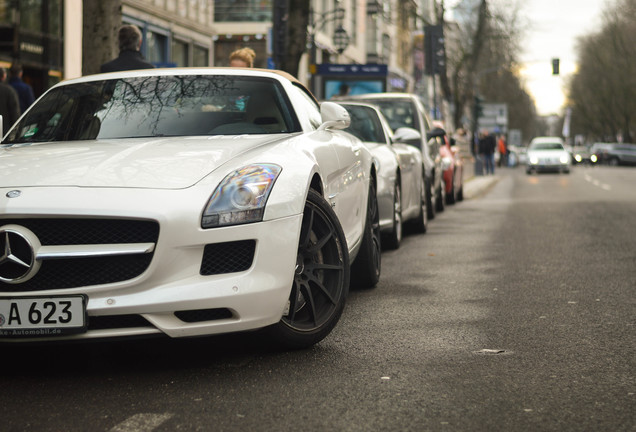 Mercedes-Benz SLS AMG Roadster