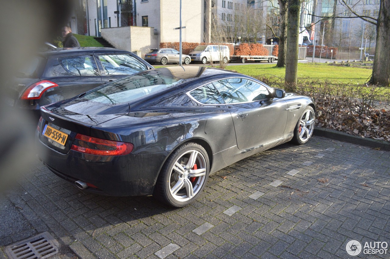 Aston Martin DB9