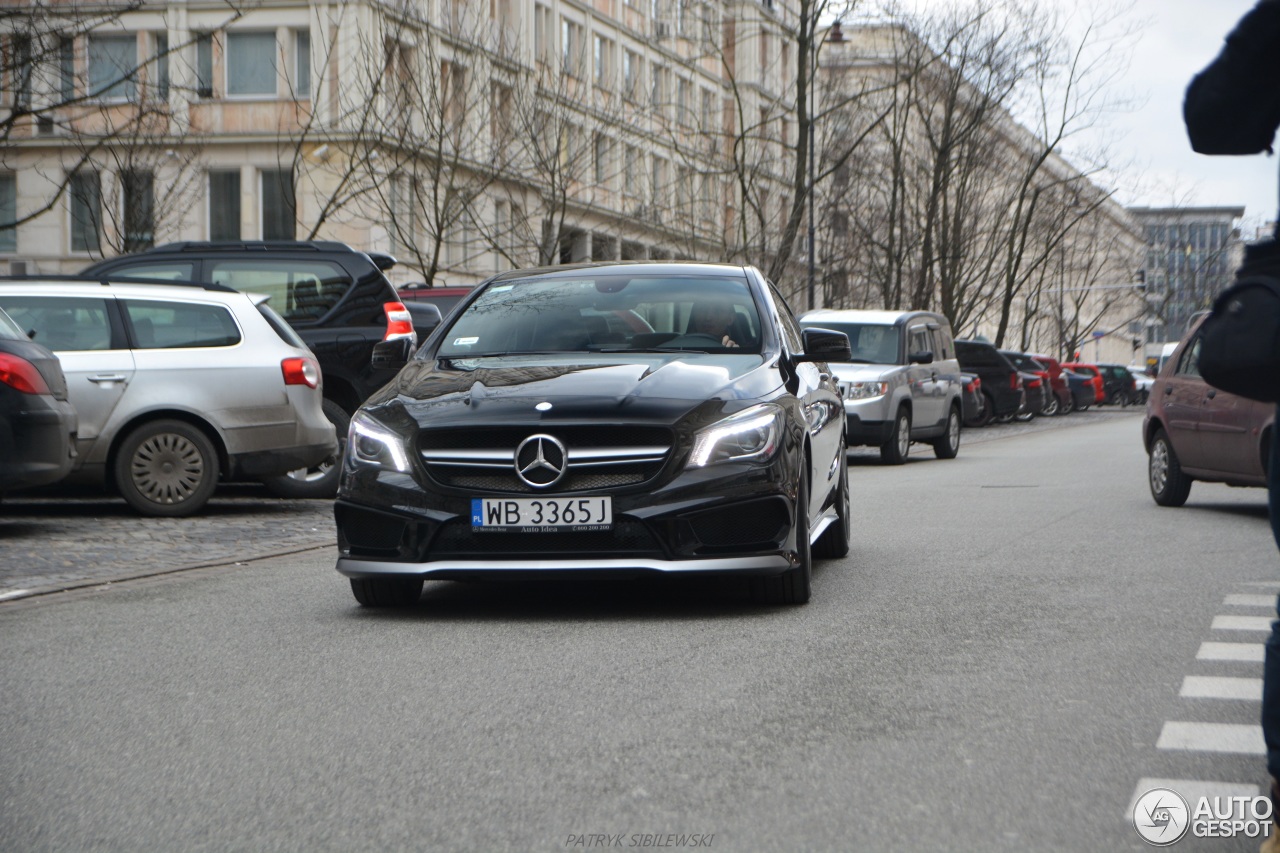 Mercedes-Benz CLA 45 AMG C117