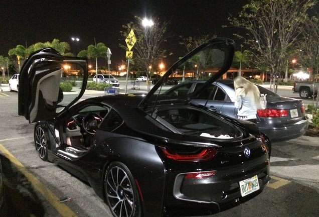 BMW i8