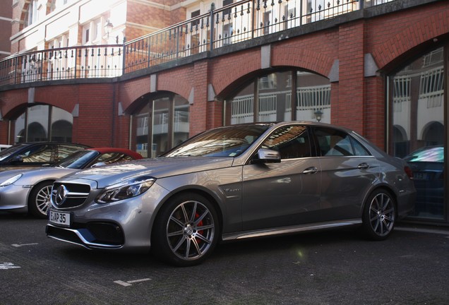 Mercedes-Benz E 63 AMG S W212