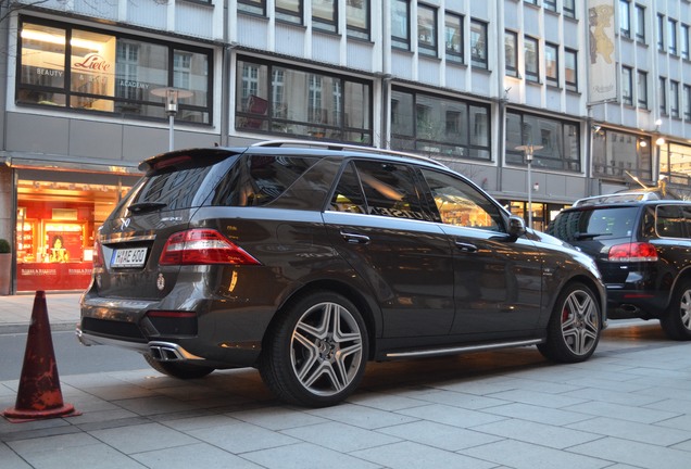 Mercedes-Benz ML 63 AMG W166