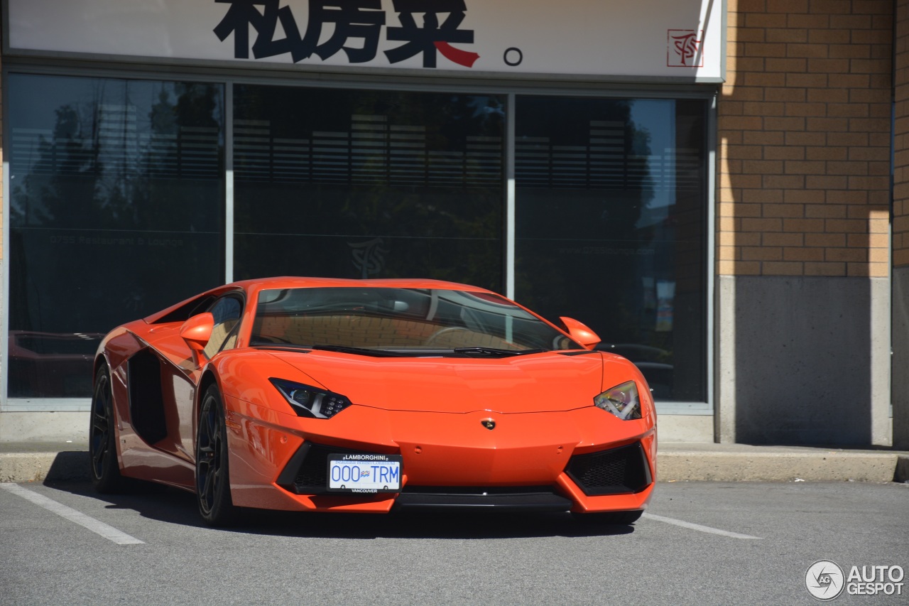 Lamborghini Aventador LP700-4