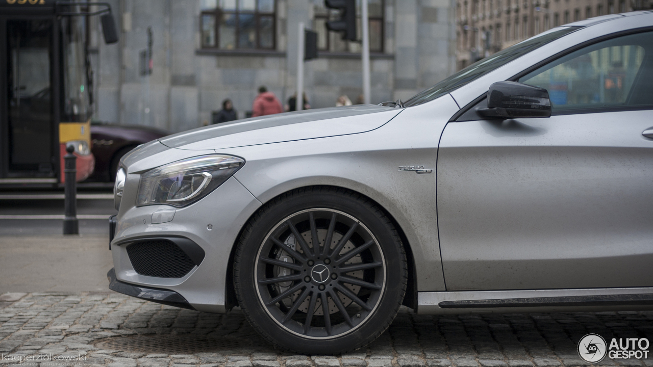 Mercedes-Benz CLA 45 AMG C117