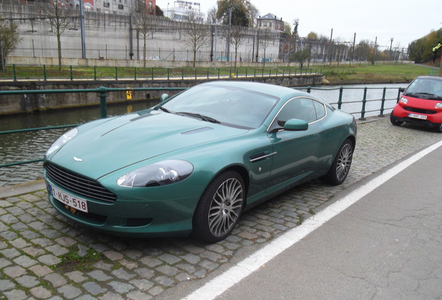 Aston Martin DB9