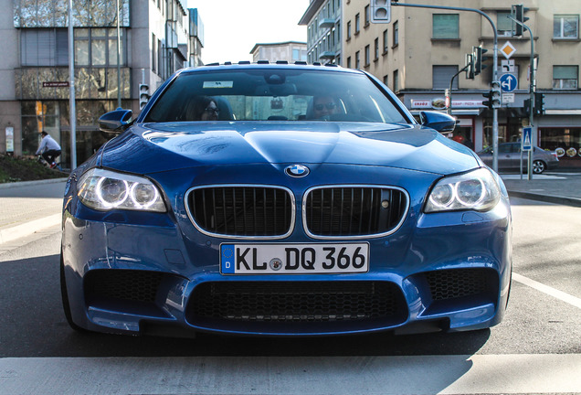 BMW M5 F10 2011