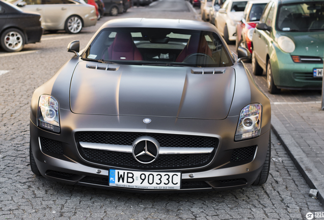 Mercedes-Benz SLS AMG