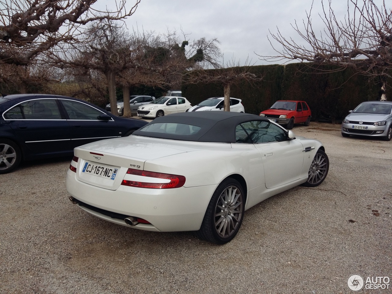 Aston Martin DB9 Volante