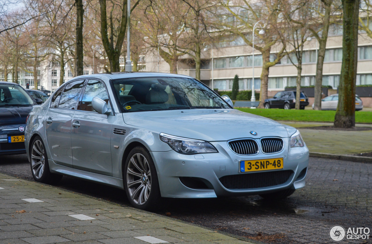 BMW M5 E60 2005