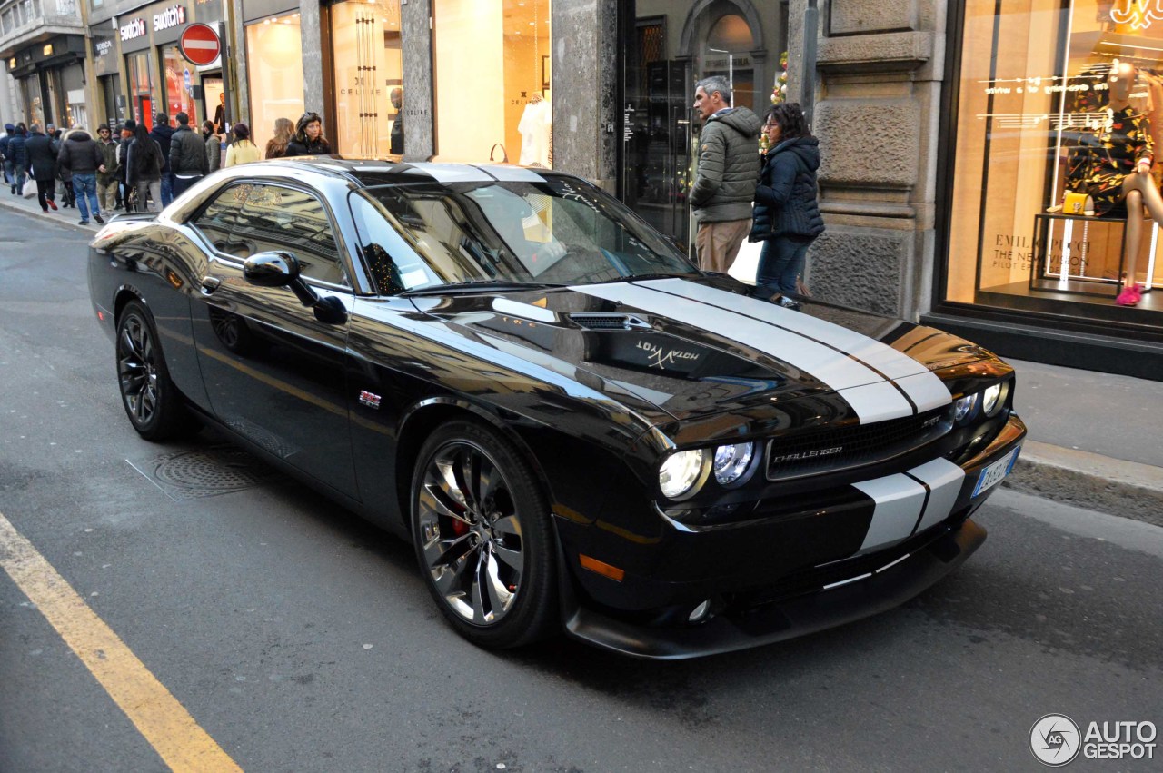 Dodge Challenger SRT-8 392