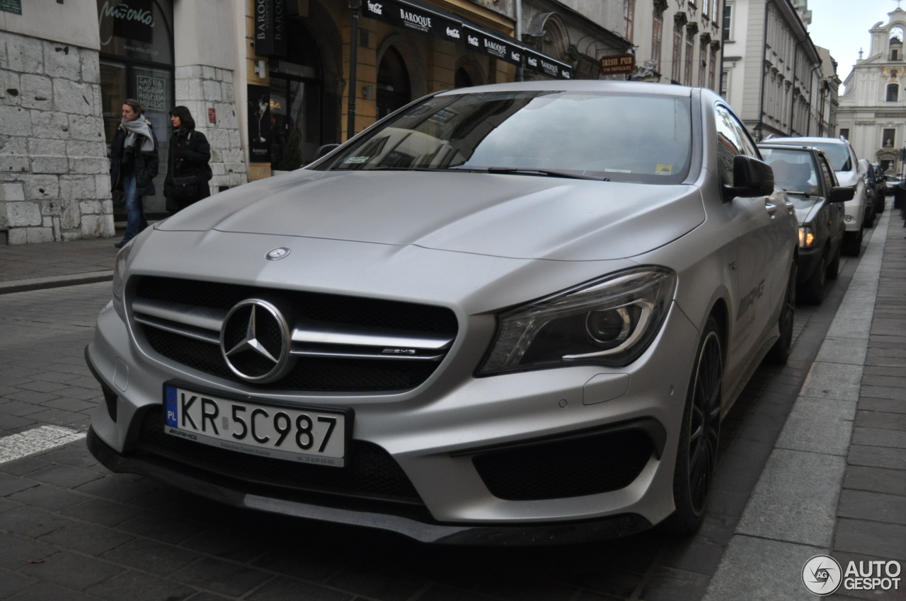 Mercedes-Benz CLA 45 AMG C117