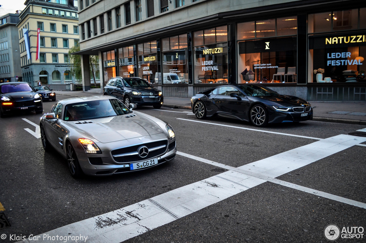 Mercedes-Benz SLS AMG