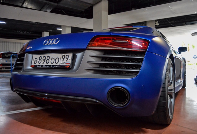 Audi R8 V10 Plus 2013