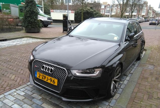 Audi RS4 Avant B8