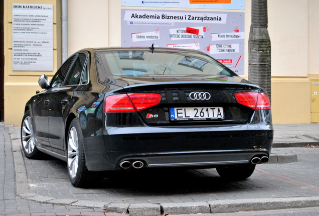 Audi S8 D4