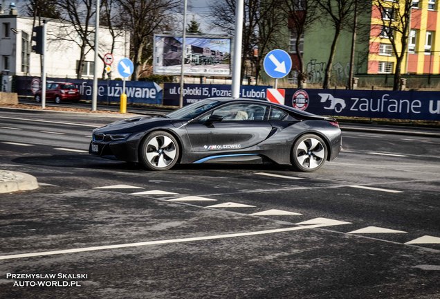 BMW i8