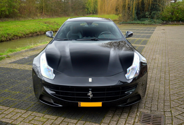 Ferrari FF