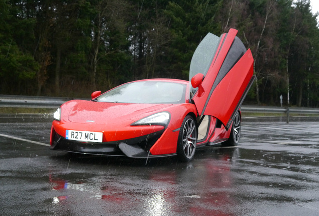 McLaren 570S