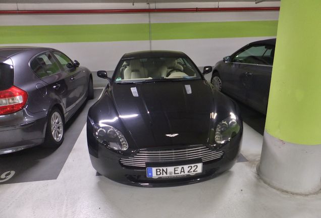 Aston Martin V8 Vantage