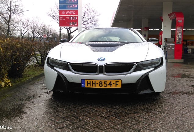 BMW i8