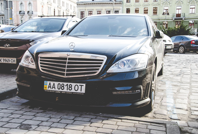 Mercedes-Benz S 63 AMG W221 2010